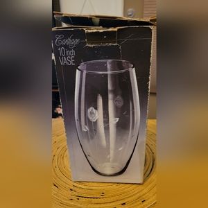 * VTG CARTHAGE ETCHED FLOWERS ROSES CLEAR GLASS FLOWER VASE 10” EUROPEAN D…